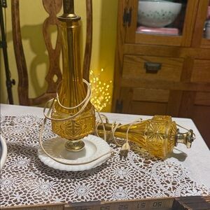 Amber Glass Table Lamp set underwriters for parts